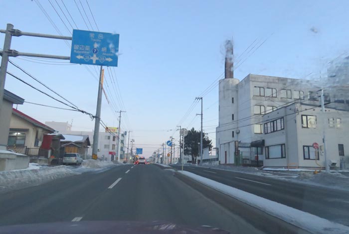 webnews今朝の北見/とん田通り、南大通り交差点から国道39号方向
