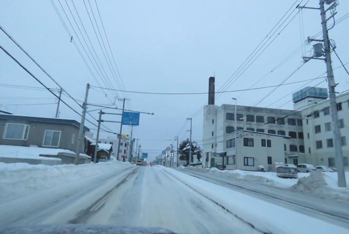 webnews今朝の北見/とん田通り、南大通り交差点から国道39号方向