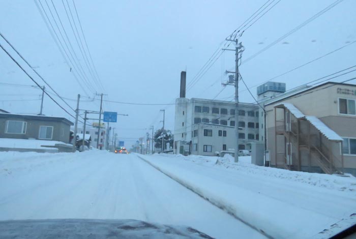 webnews今朝の北見/とん田通り、南大通り交差点から国道39号方向