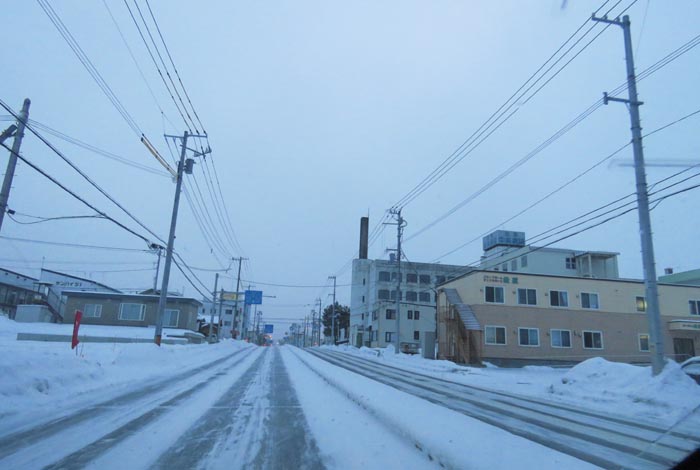 webnews今朝の北見/とん田通り、南大通り交差点から国道39号方向