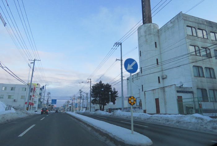 webnews今朝の北見/とん田通り、南大通り交差点から国道39号方向