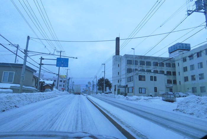 webnews今朝の北見/とん田通り、南大通り交差点から国道39号方向