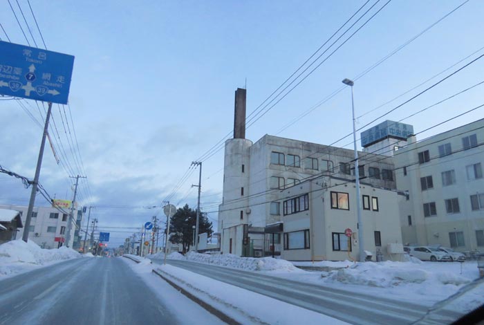 webnews今朝の北見/とん田通り、南大通り交差点から国道39号方向