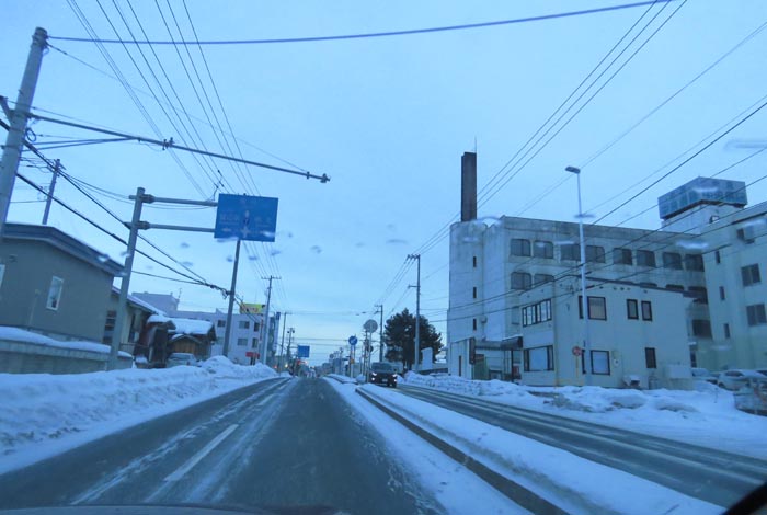 webnews今朝の北見/とん田通り、南大通り交差点から国道39号方向