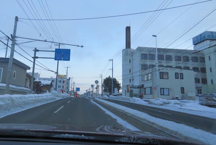 webnews今朝の北見/とん田通り、南大通り交差点から国道39号方向