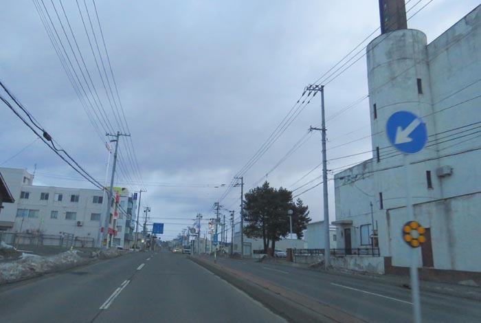 webnews今朝の北見/とん田通り、南大通り交差点から国道39号方向