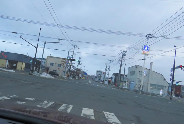 webnews今朝の北見/交差点から奥は常呂方面