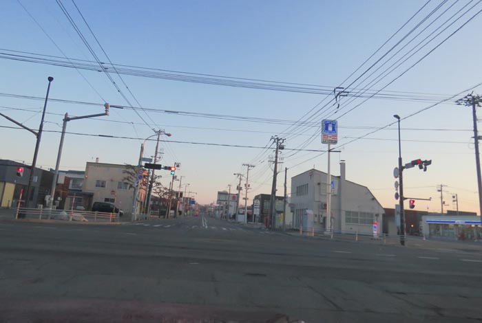 webnews今朝の北見/交差点から奥は常呂方面