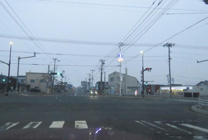 webnews今朝の北見/交差点から奥は常呂方面