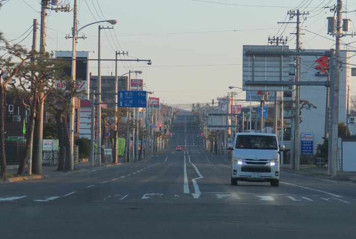 webnews今朝の北見/交差点から奥は常呂方面