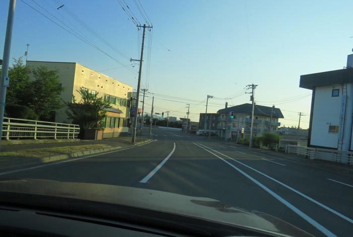 webnews今朝の北見/無加川橋を渡り南大通り交差点方向