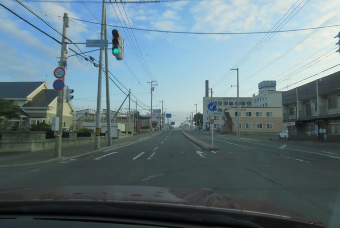 webnews今朝の北見/とん田通り、南大通り交差点から国道39号方向