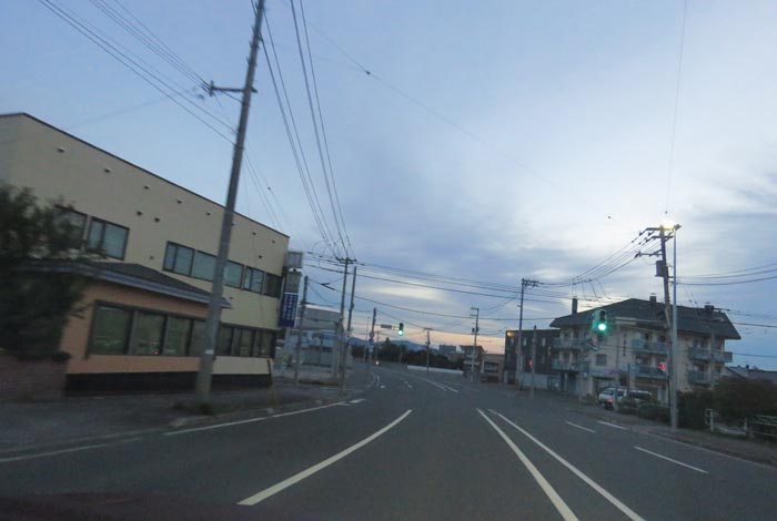 webnews今朝の北見/無加川橋を渡り南大通り交差点方向