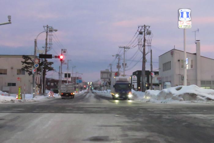 webnews今朝の北見/交差点から奥は常呂方面