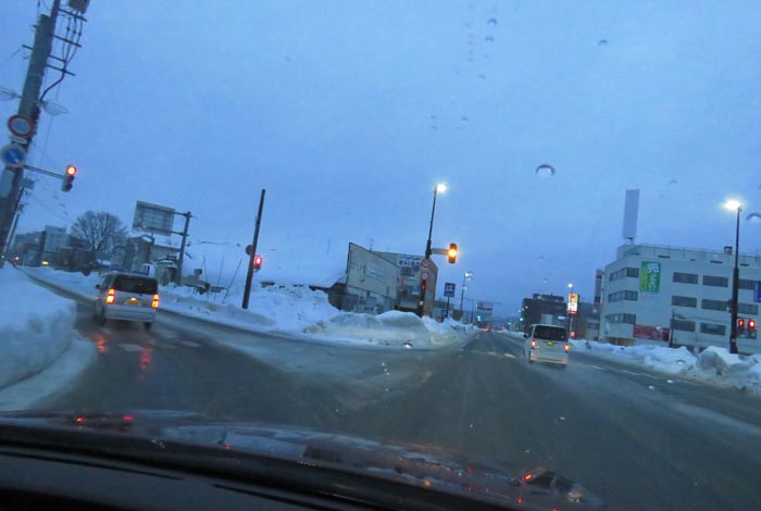 webnews今朝の北見/交差点から北4条通り側のパレスビル方向