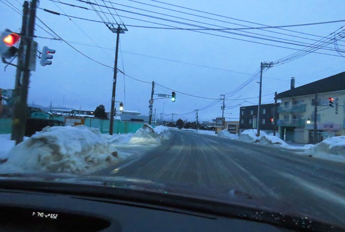 webnews今朝の北見/無加川橋を渡り南大通り交差点方向