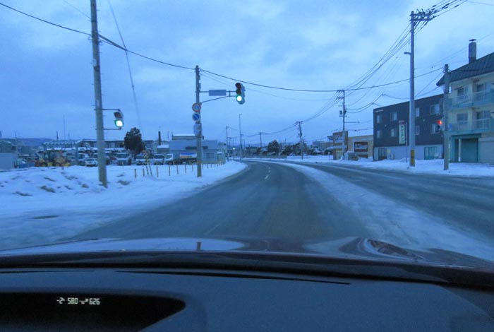 webnews今朝の北見/無加川橋を渡り南大通り交差点方向