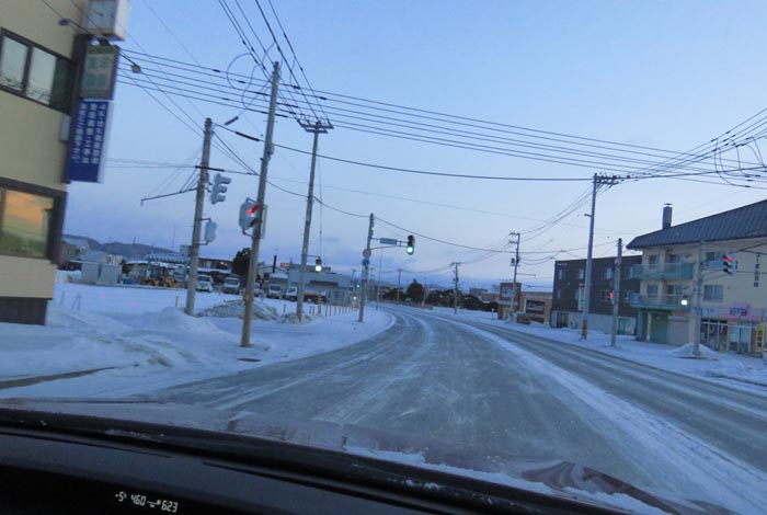 webnews今朝の北見/無加川橋を渡り南大通り交差点方向