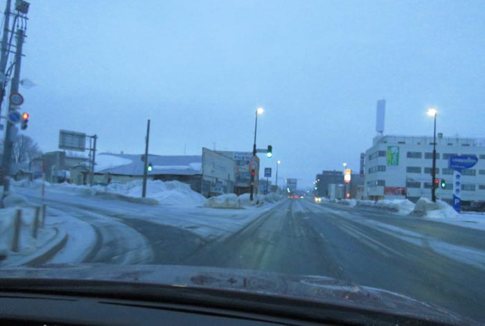 webnews今朝の北見/交差点から北4条通り側のパレスビル方向