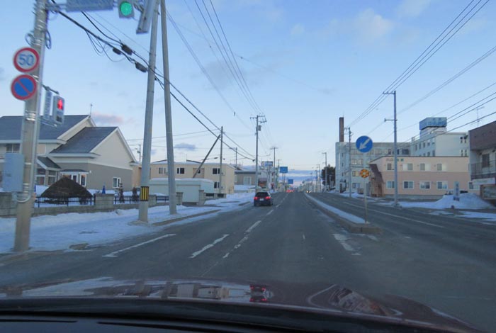 webnews今朝の北見/とん田通り、南大通り交差点から国道39号方向