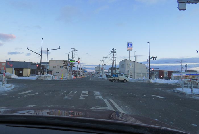 webnews今朝の北見/交差点から奥は常呂方面