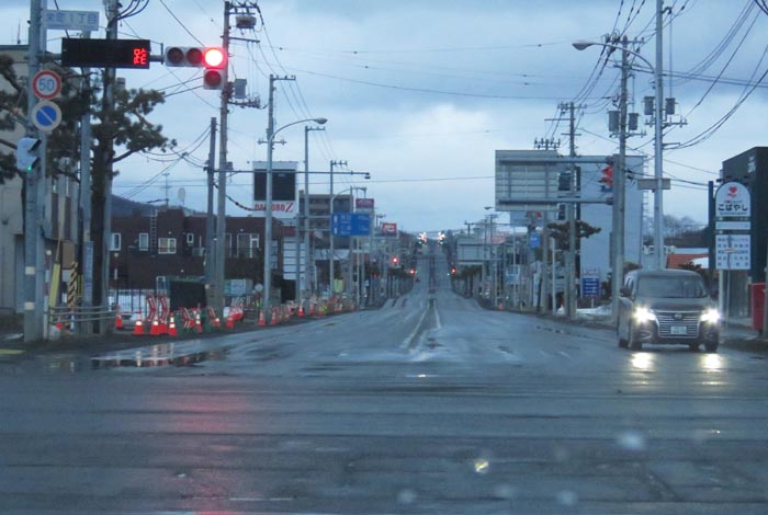 webnews今朝の北見/交差点から奥は常呂方面