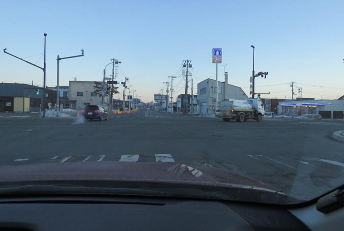 webnews今朝の北見/交差点から奥は常呂方面