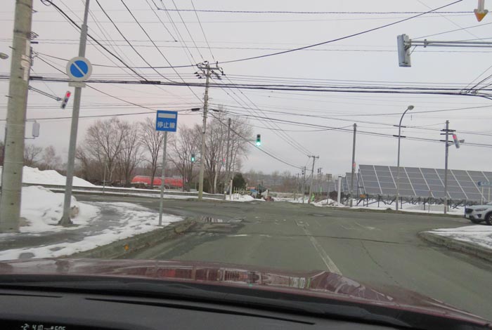 webnews今朝の北見/交差点から奥が無加川の右岸堤防