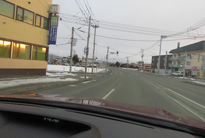 webnews今朝の北見/無加川橋を渡り南大通り交差点方向