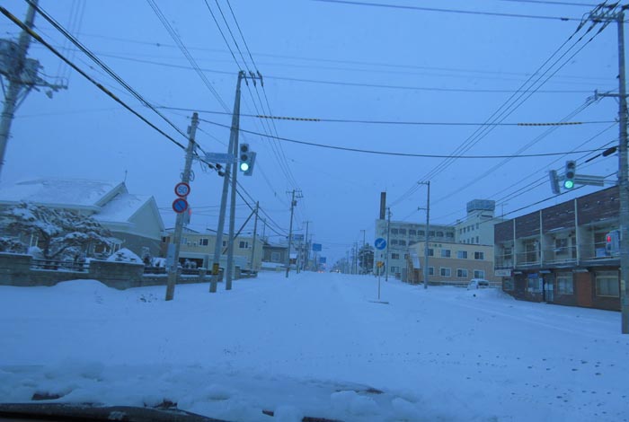 webnews今朝の北見/とん田通り、南大通り交差点から国道39号方向