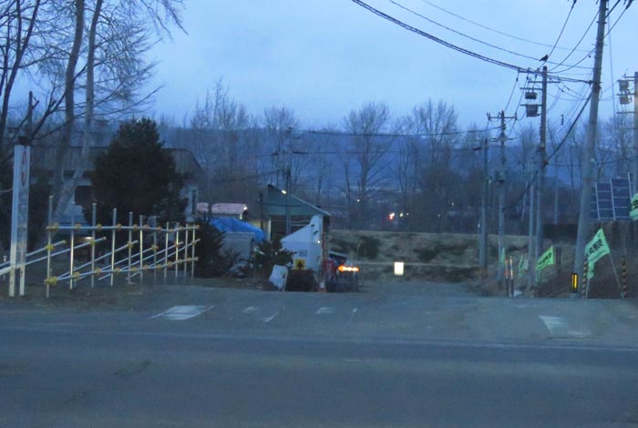 webnews今朝の北見/交差点から奥が無加川の右岸堤防