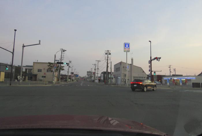 webnews今朝の北見/交差点から奥は常呂方面